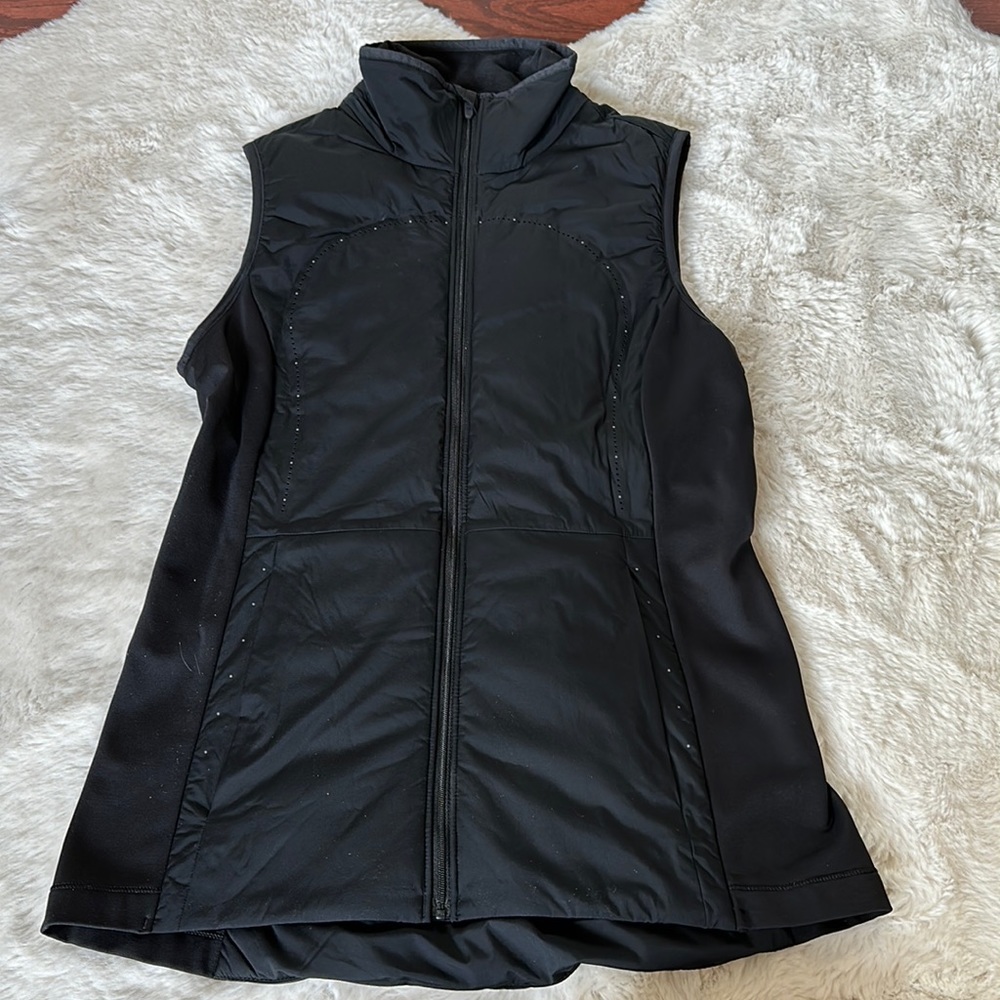 COPY - Lululemon vest size 8 black